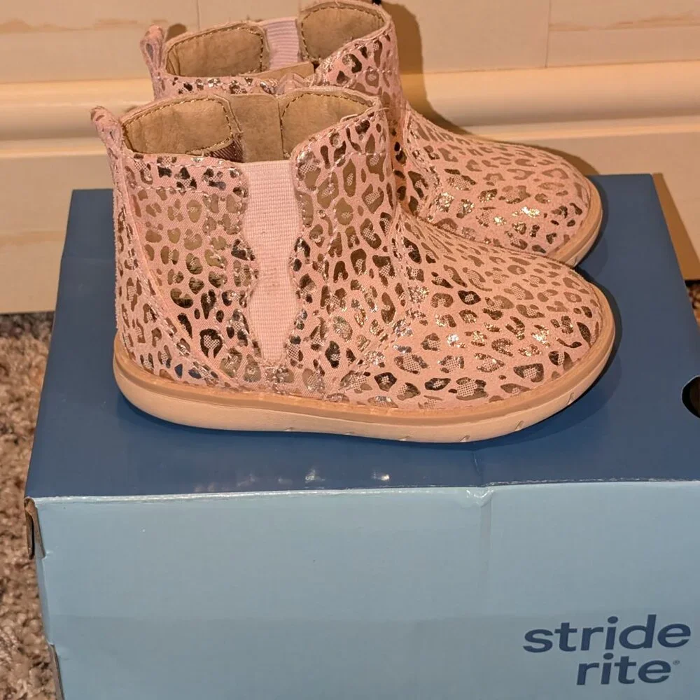 Stride Rite SRT Lena Pink Leopard Boots 5.5M - Picture 6 of 9